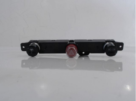 BOUTON DE WARNING FIAT 500 2007-