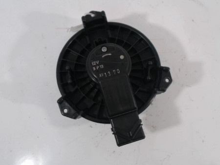 MOTEUR VENTILATEUR CHAUFFAGE TOYOTA YARIS II 2010-