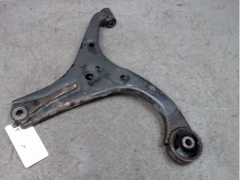 TRIANGLE INFERIEUR AVANT DROIT KIA RIO 2005-