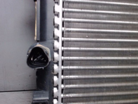 RADIATEUR VOLKSWAGEN POLO 2009-