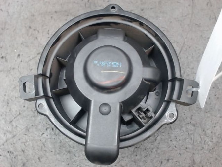 MOTEUR VENTILATEUR CHAUFFAGE MITSUBISHI COLT CZ 2005-