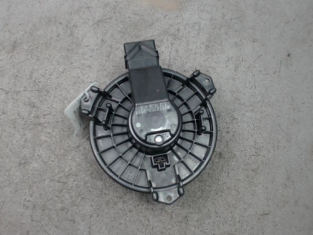 MOTEUR VENTILATEUR CHAUFFAGE TOYOTA YARIS