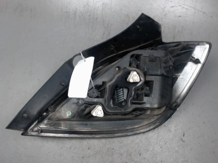 FEU ARRIERE GAUCHE  OPEL ASTRA 2004-