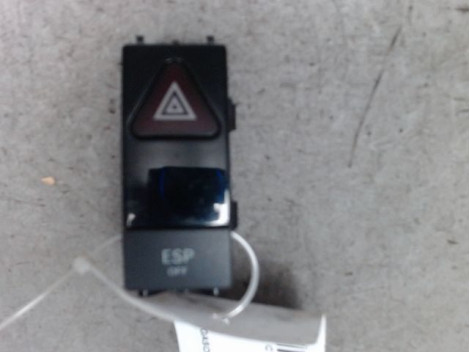 BOUTON DE WARNING MERCEDES CLASSE C 2007-