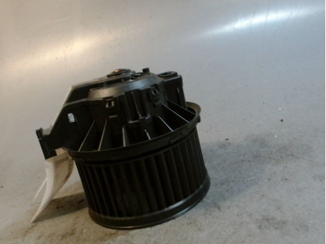 MOTEUR VENTILATEUR CHAUFFAGE FORD FIESTA 2010-