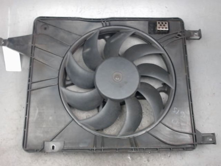 SUPPORT DE VENTILATEUR NISSAN QASHQAI