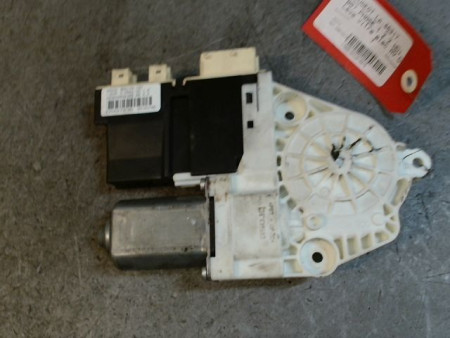 MOTEUR ESSUIE-GLACE AVD PEUGEOT 807 2.2 HDI 16V 128CV  DIESEL