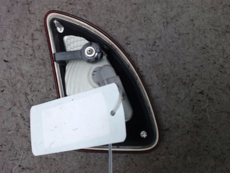 FEU RECUL DROIT RENAULT TWINGO 2 2010-