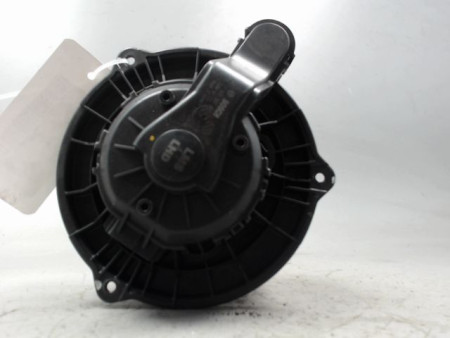 MOTEUR VENTILATEUR CHAUFFAGE KIA SPORTAGE