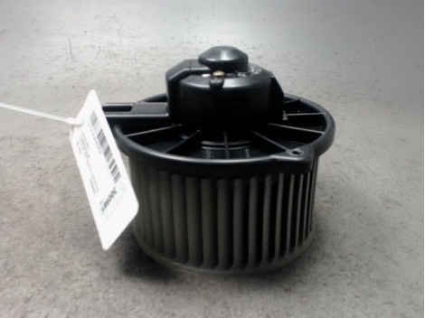 MOTEUR VENTILATEUR CHAUFFAGE TOYOTA AVENSIS