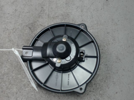 MOTEUR VENTILATEUR CHAUFFAGE TOYOTA AVENSIS