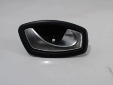 POIGNEE INTERIEURE PORTE AVANT DROIT RENAULT CLIO IV 2012-