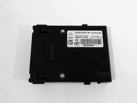 LECTEUR DE CARTE RENAULT MEGANE III 2008-