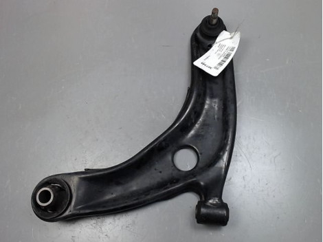 TRIANGLE INFERIEUR AVANT GAUCHE TOYOTA YARIS II 2010-