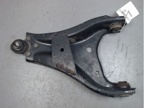 TRIANGLE INFERIEUR AVANT DROIT DACIA DUSTER 2010-