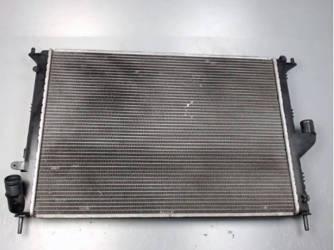 RADIATEUR DACIA SANDERO 2008-