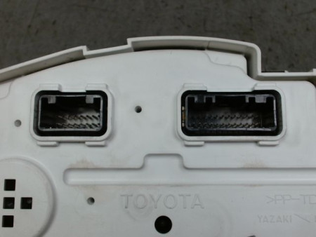 BLOC COMPTEURS TOYOTA IQ 2008-