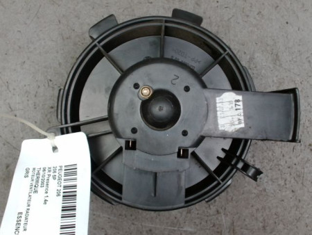 MOTEUR VENTILATEUR CHAUFFAGE PEUGEOT 206 5P