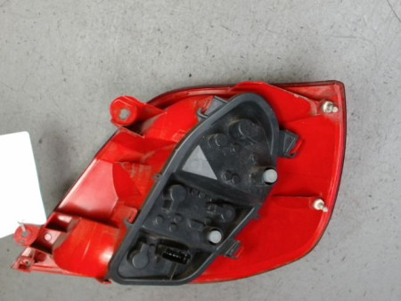 FEU ARRIERE GAUCHE  RENAULT CLIO III 2005-