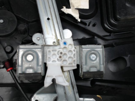 MECANISME+MOTEUR LEVE-GLACE AVANT DROIT FORD FIESTA 2005-