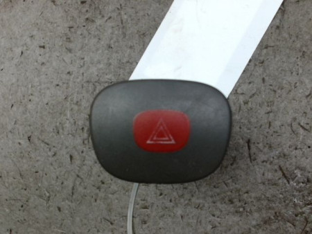 BOUTON DE WARNING RENAULT CLIO II PH.1 98-2001