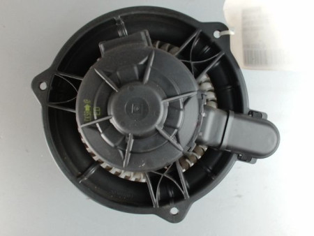 MOTEUR VENTILATEUR CHAUFFAGE KIA CEE-D